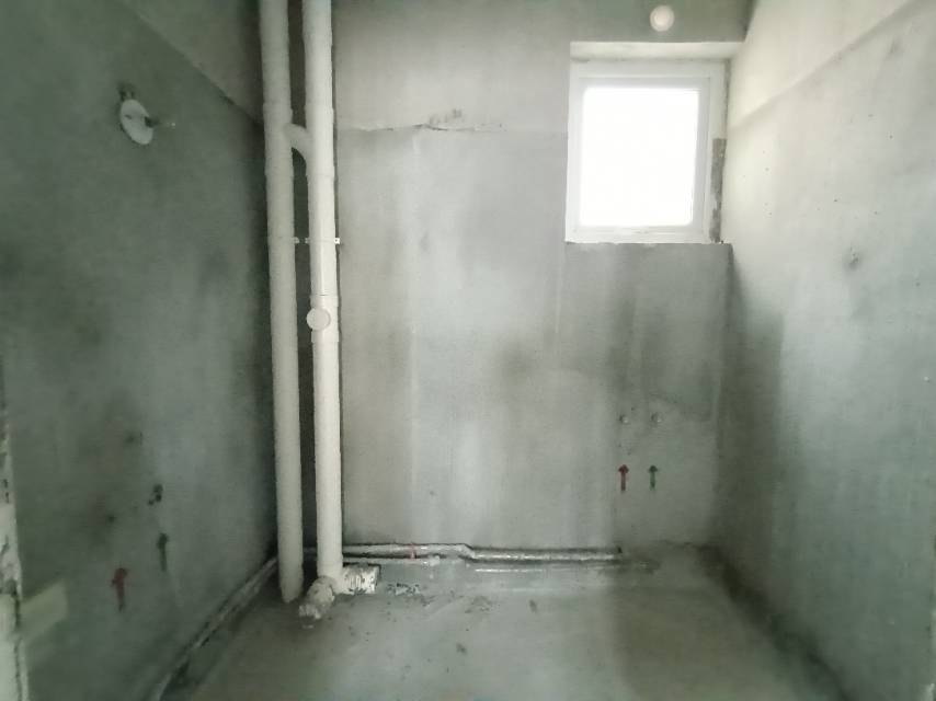 绵阳倍特香槟华府二期，3室2厅2卫，126㎡，毛坯，售价127万 绵阳二手房
