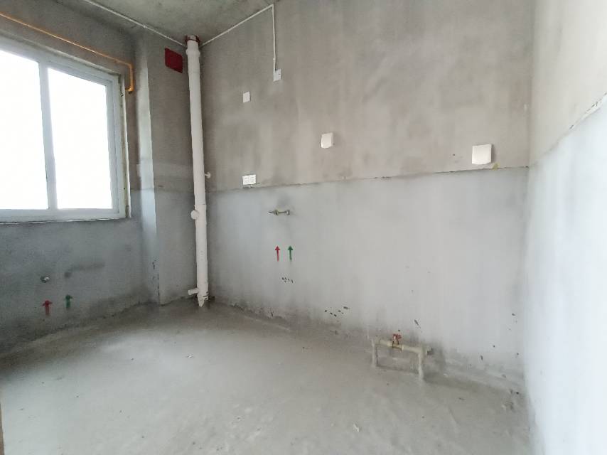 绵阳倍特香槟华府二期，3室2厅2卫，126㎡，毛坯，售价127万 绵阳二手房