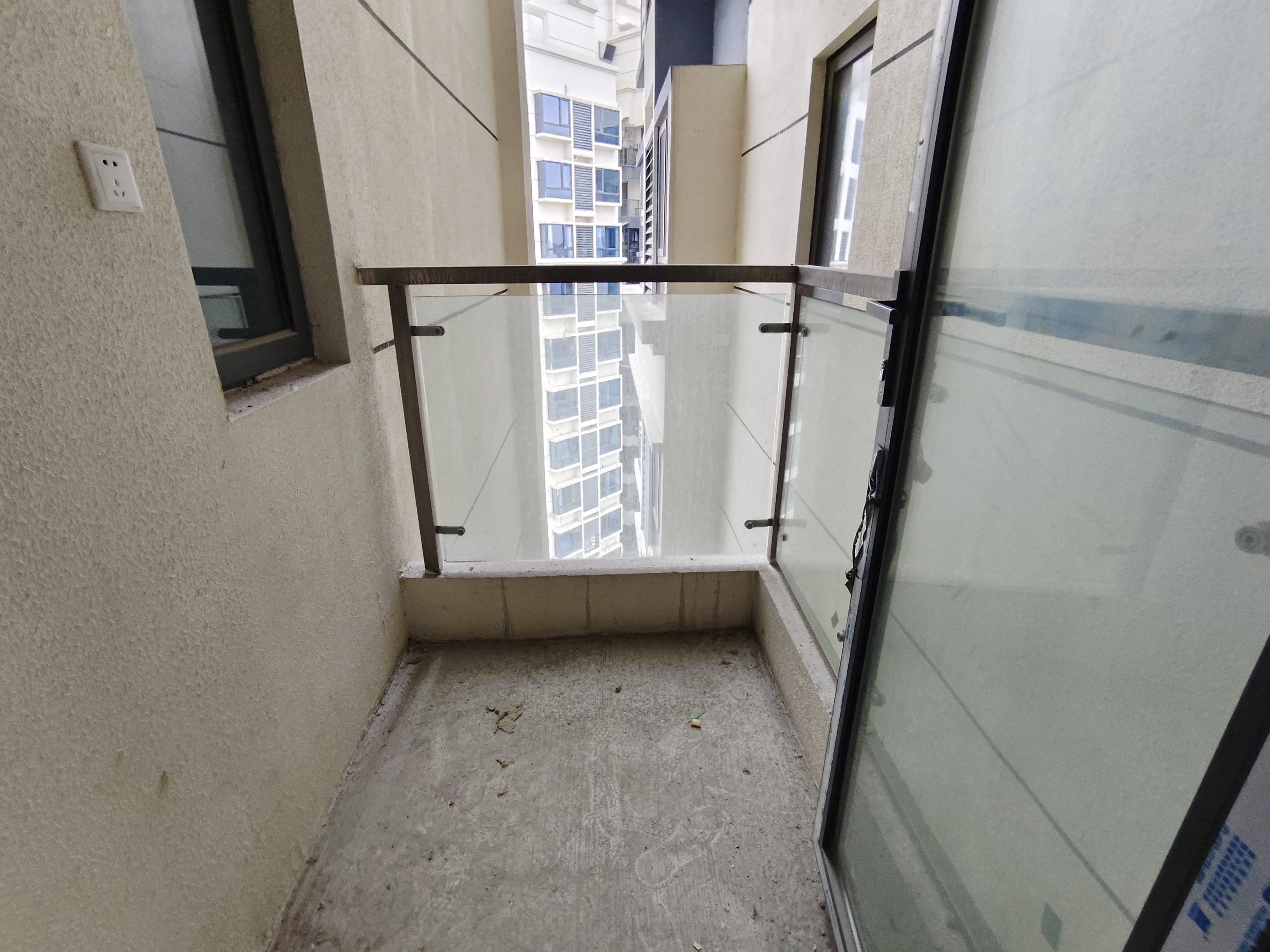绵阳公园里 万达天澜 南向清水三房双卫  中庭视野  户型方正 绵阳二手房