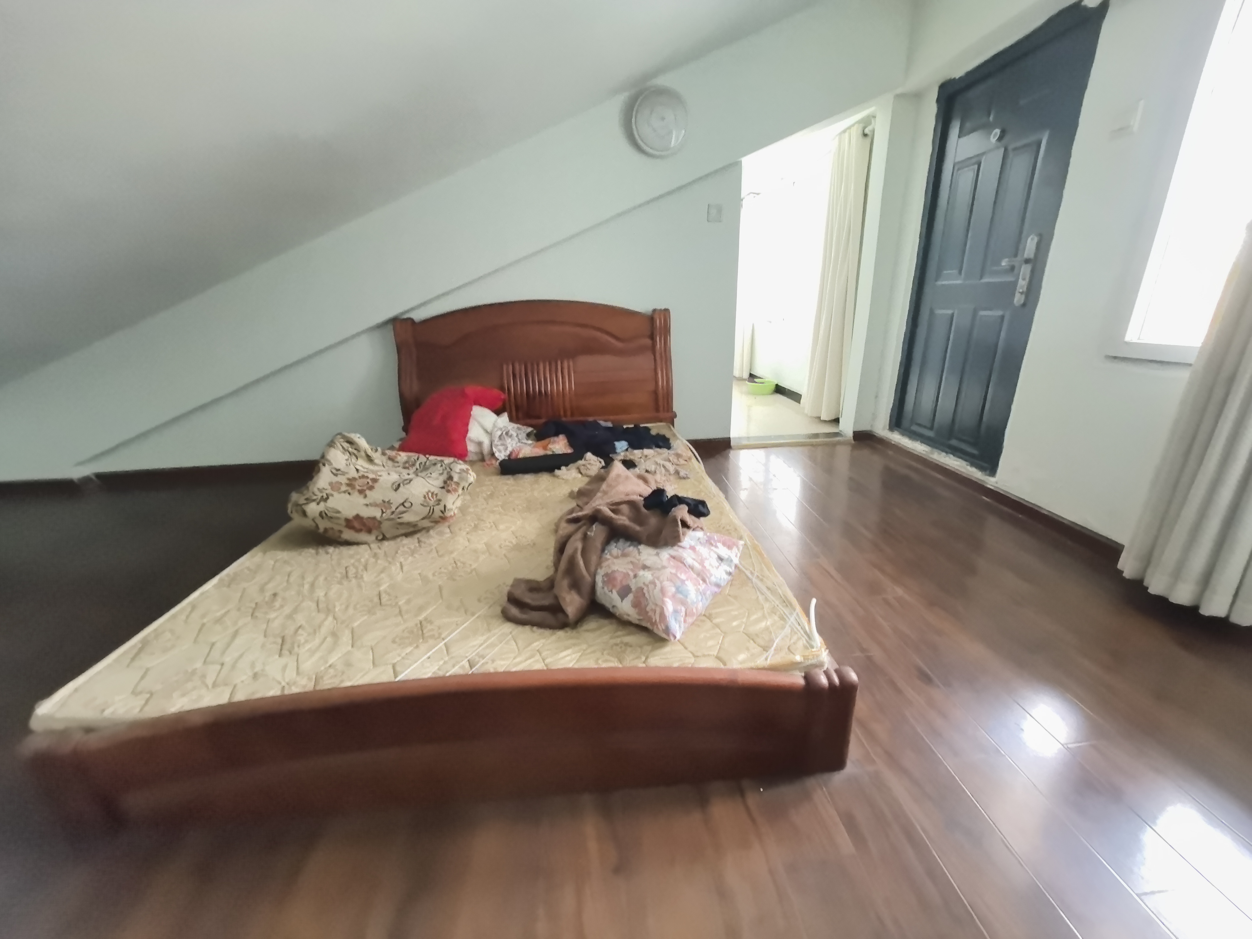 绵阳40多万圆你露台花园顶跃梦 已打造好  实景3房双卫大露台 绵阳二手房