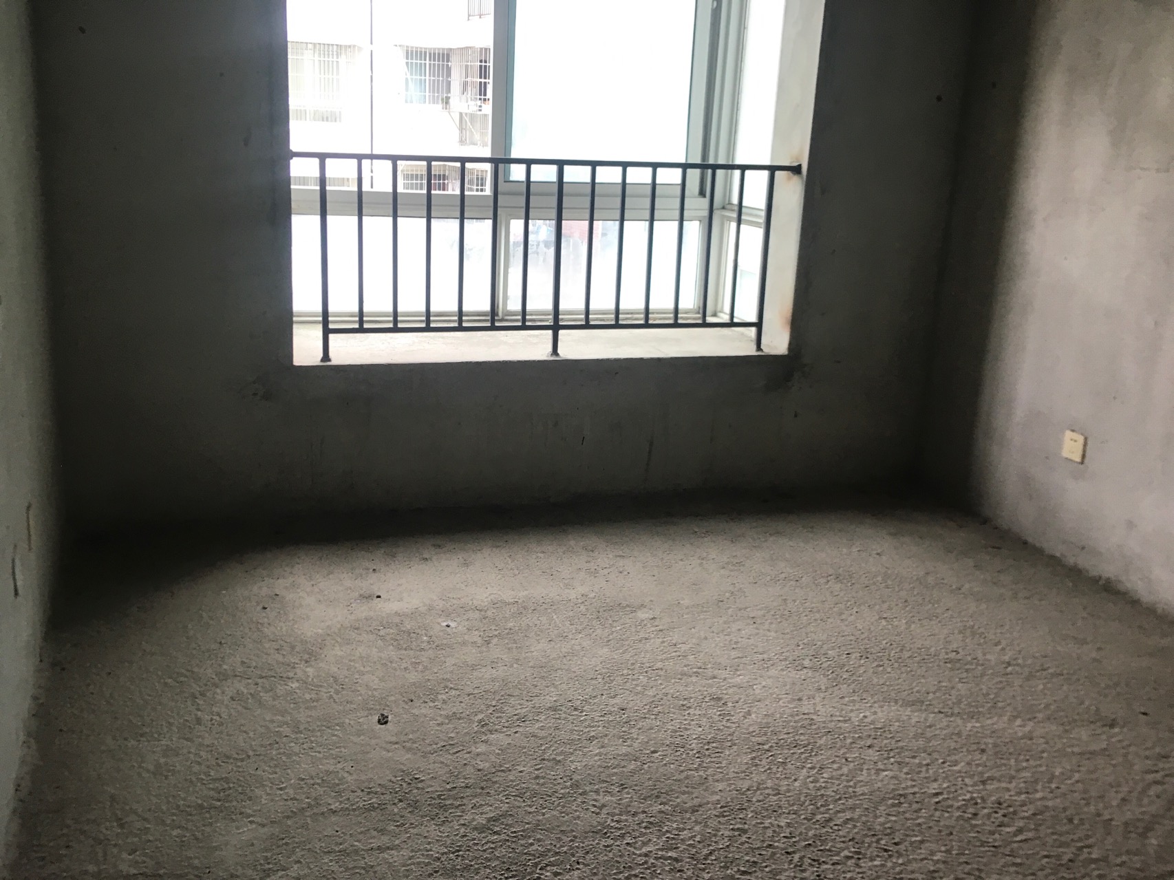 绵阳丰谷上城，3室2厅1卫，95㎡，售价28万 绵阳二手房