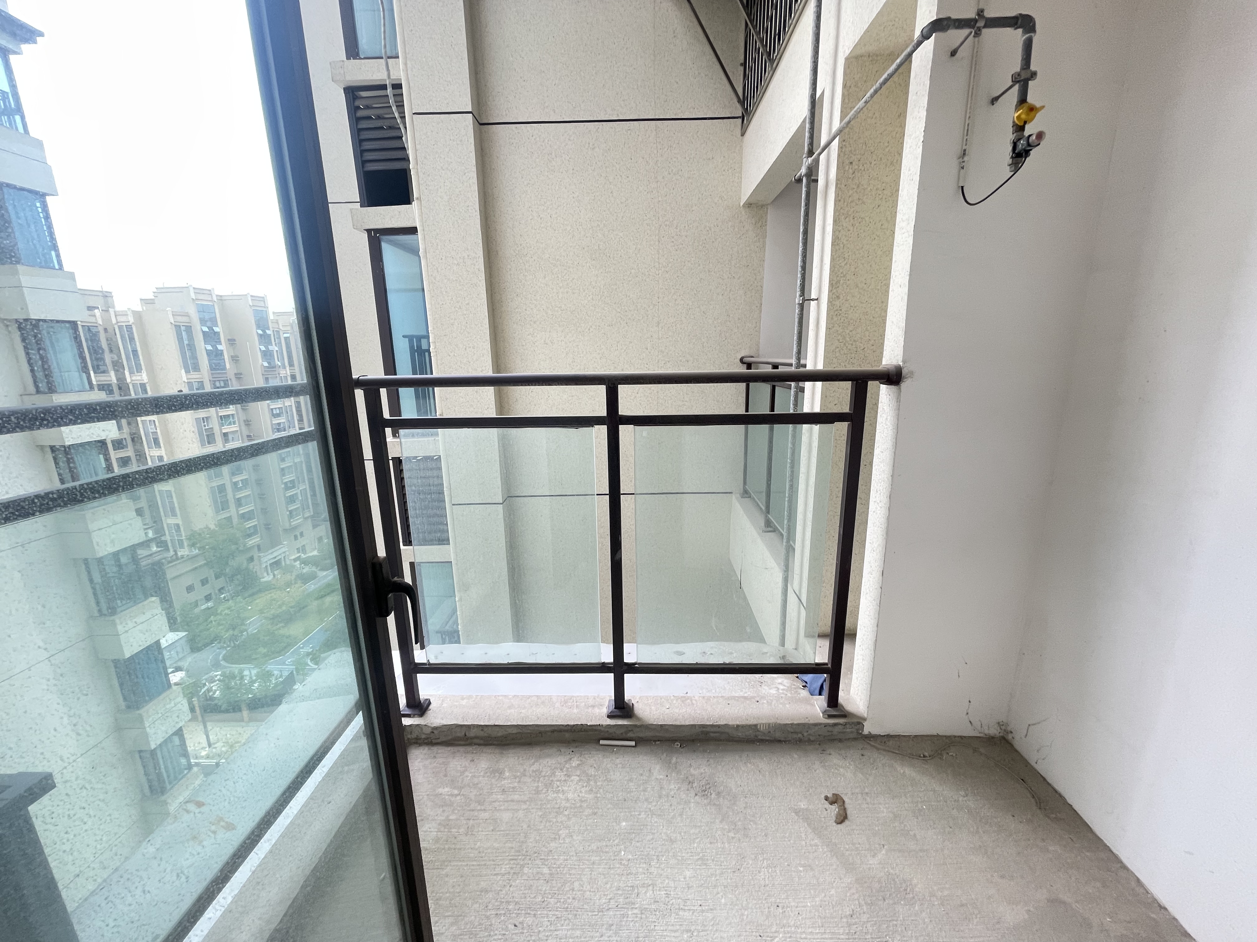 绵阳西城君悦华府，3室2厅2卫，115㎡，售价88万 绵阳二手房