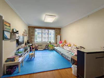 游仙区机关住宅小区，3室2厅2卫，121㎡，售价89万