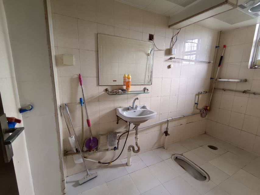 绵阳馨安小区，2室2厅1卫，80㎡，售价29.8万 绵阳二手房