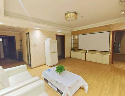 金和大厦，3室2厅2卫，130.00㎡，精装，租金2300.00元/月