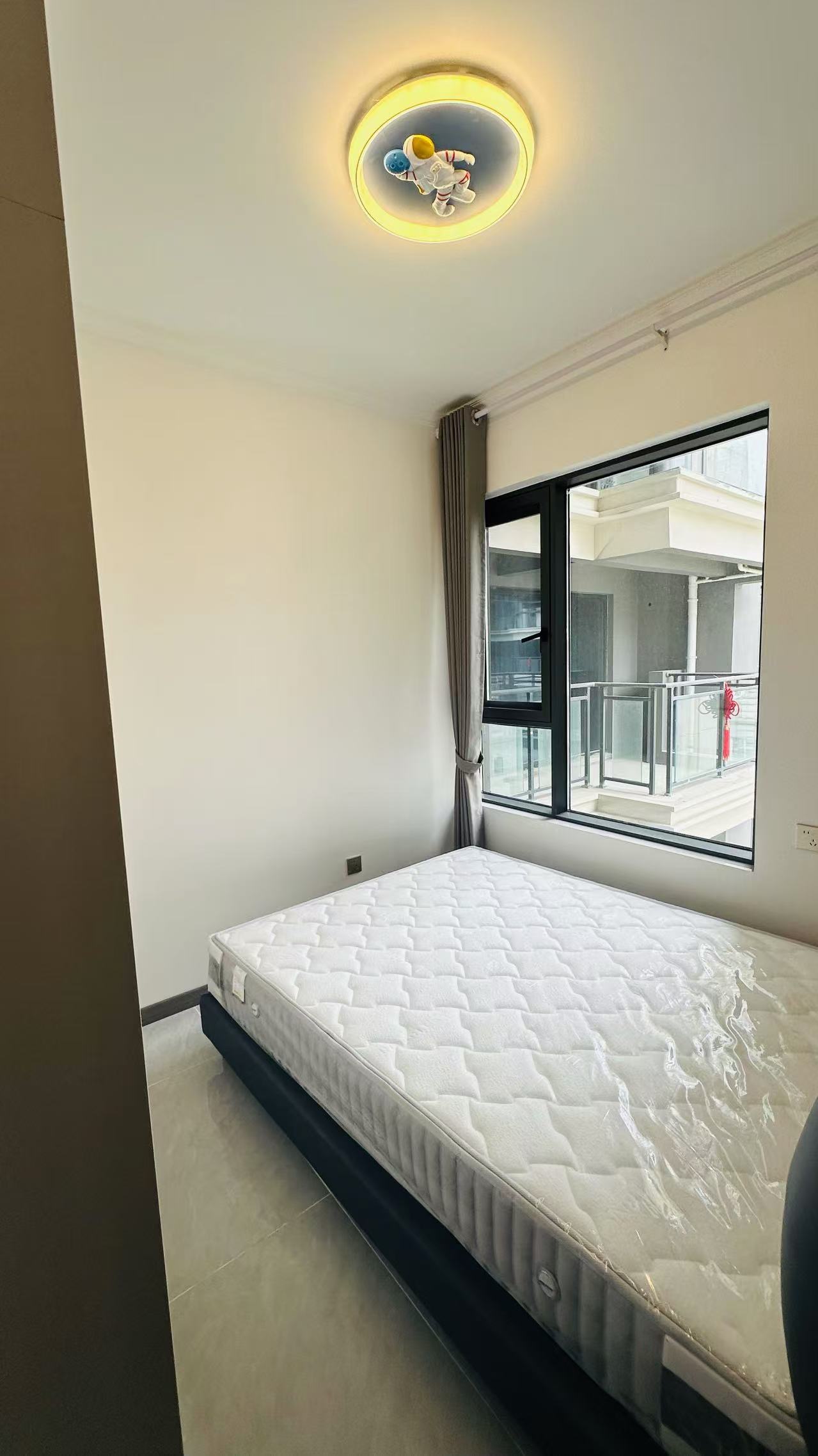 绵阳万为融信·玺园，3室2厅2卫，89㎡，租金2800元/月 绵阳租房