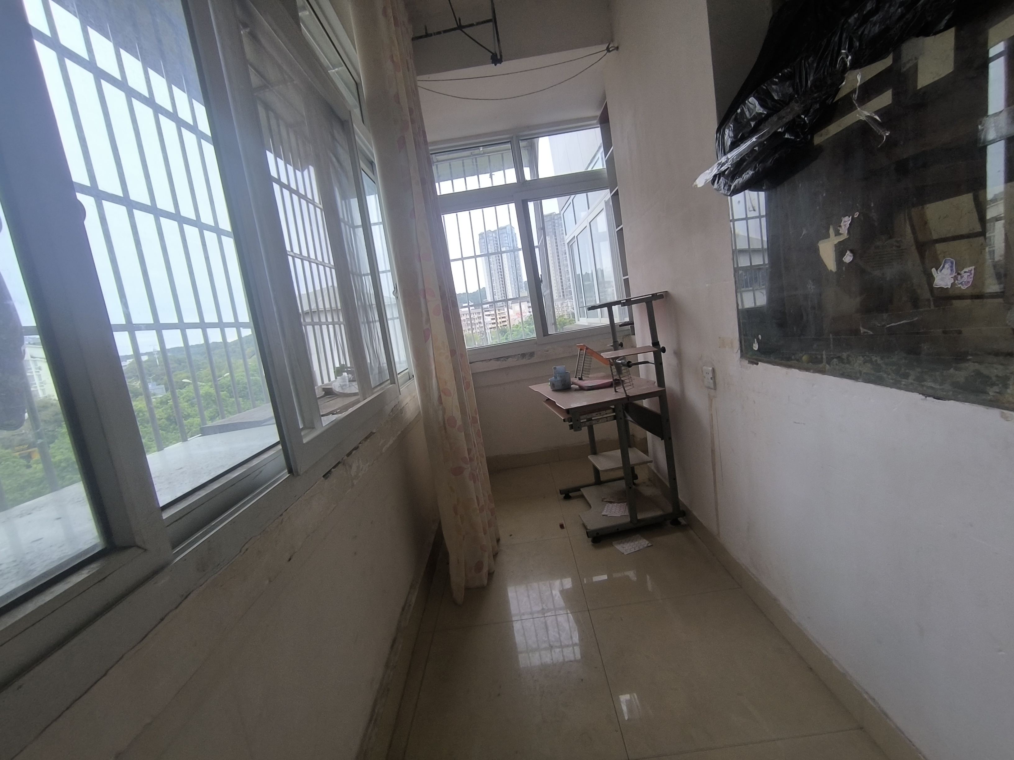 绵阳开元场化工单位房，2室2厅1卫，67.97㎡，简装，售价38.80万 绵阳二手房