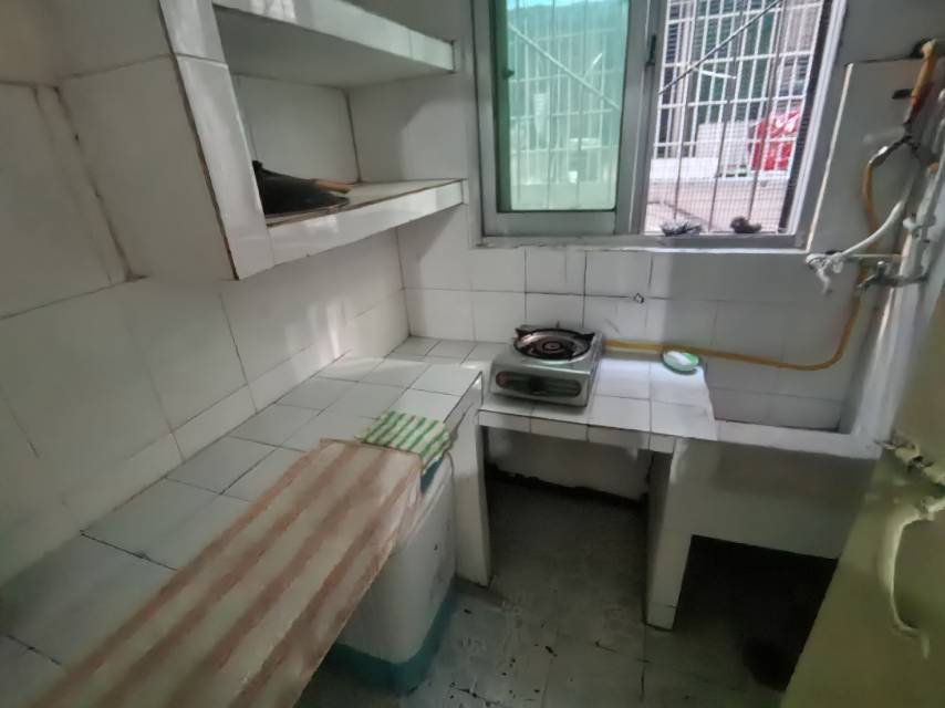 绵阳沈家坝北街9号，1室1厅1卫，30㎡，简装，租金300元/月 绵阳租房