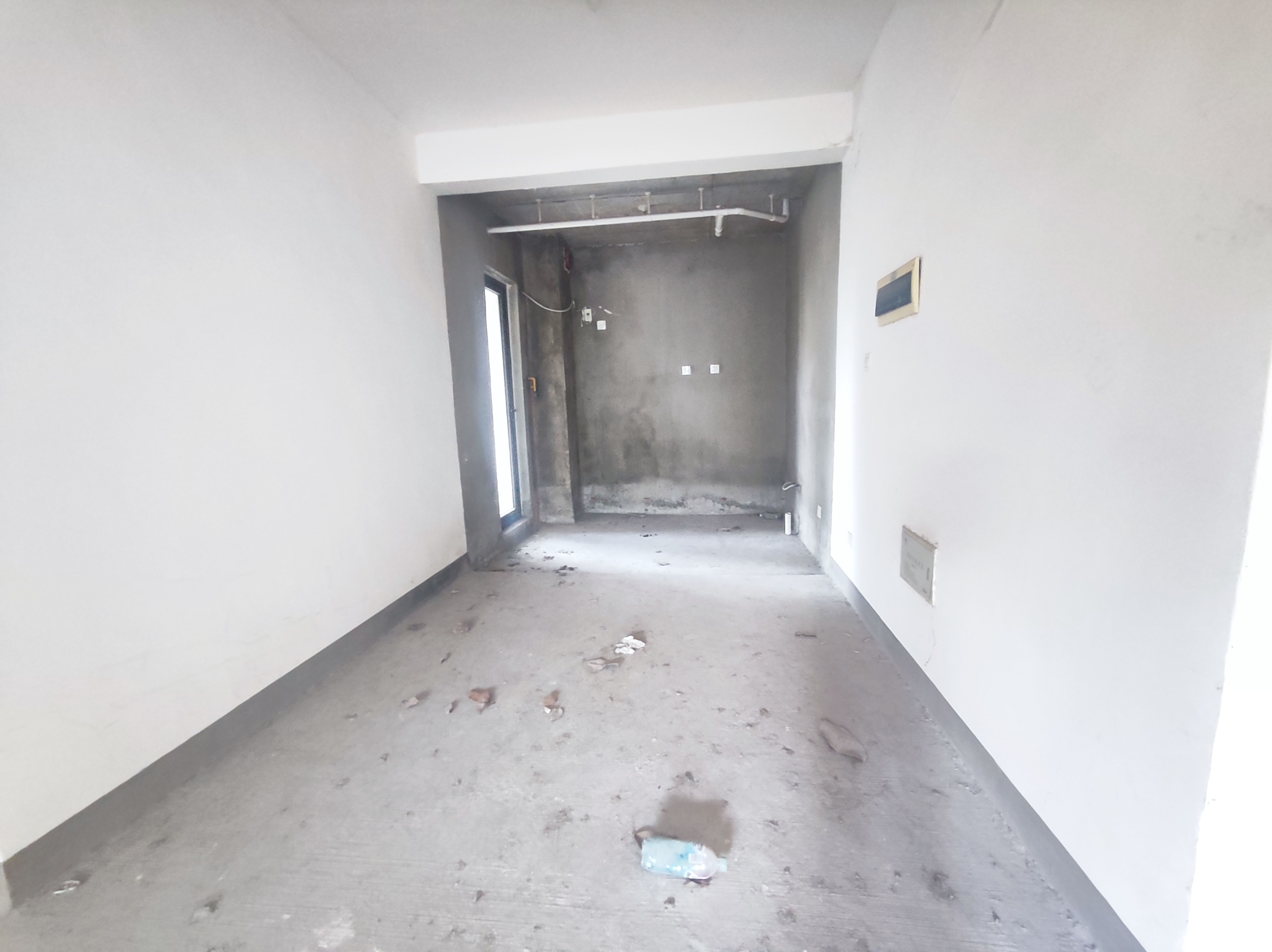 绵阳奥林春天二期，4室2厅2卫，238㎡，毛坯，售价116万 绵阳二手房