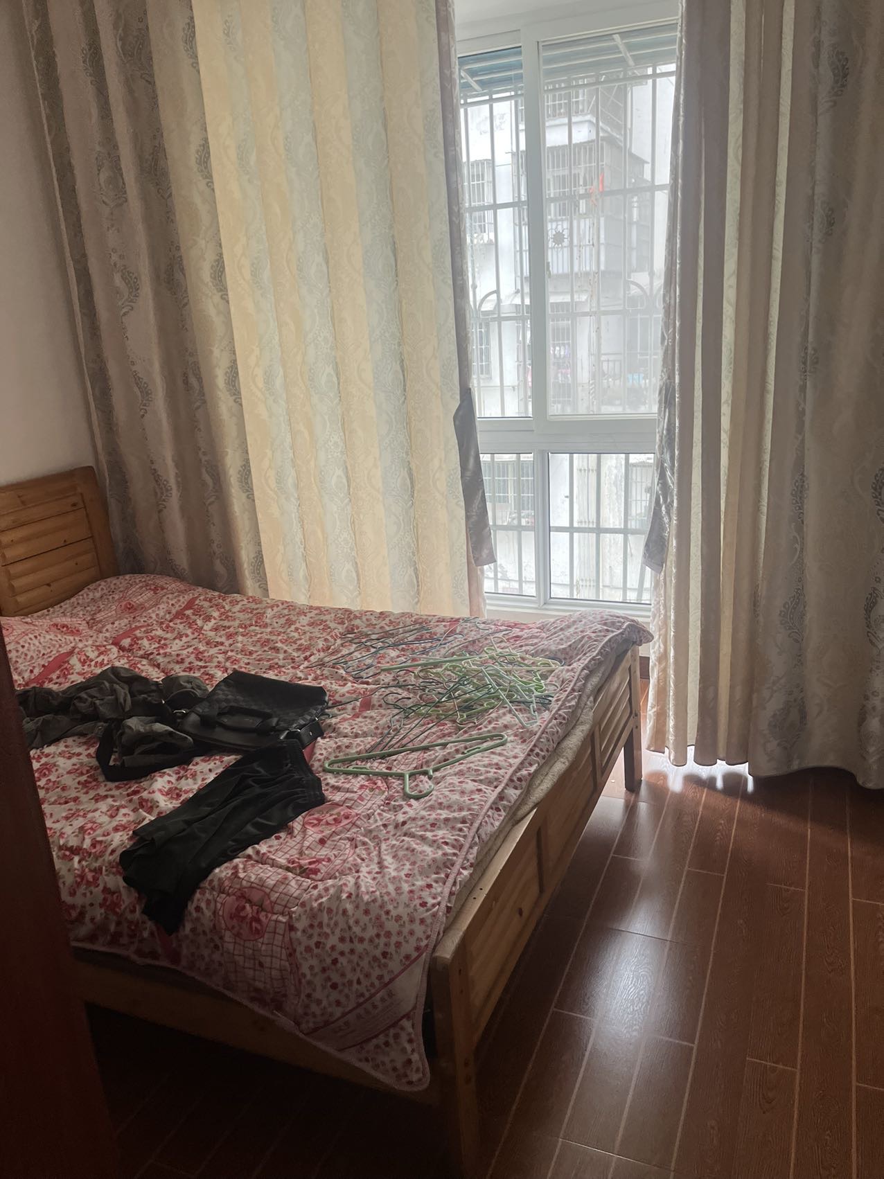 绵阳亚川水岸枫景，3室2厅2卫，108㎡，售价45万 绵阳二手房