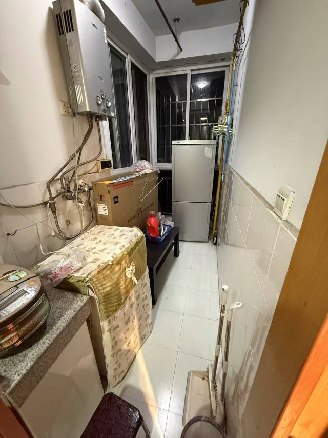 绵阳兴发家园一期二期，1室1厅1卫，45㎡，普装，租金800元/月 绵阳租房