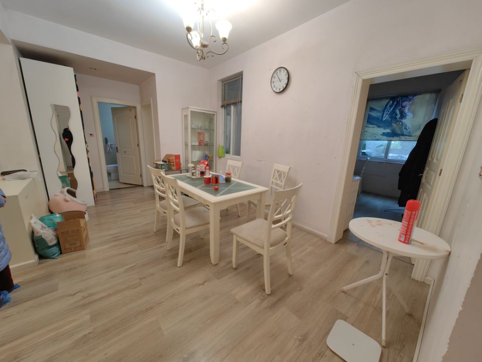 绵阳小岛花园二期，3室2厅2卫，127㎡，售价88万 绵阳租房