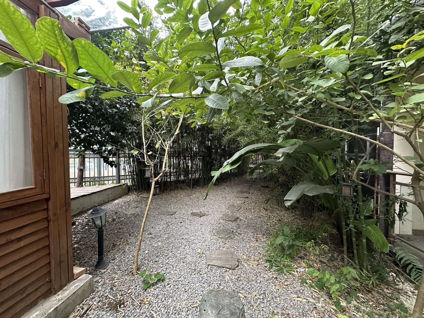 绵阳富临桃花岛，3室2厅2卫，131.00㎡，简装，租金3000元/月 绵阳租房