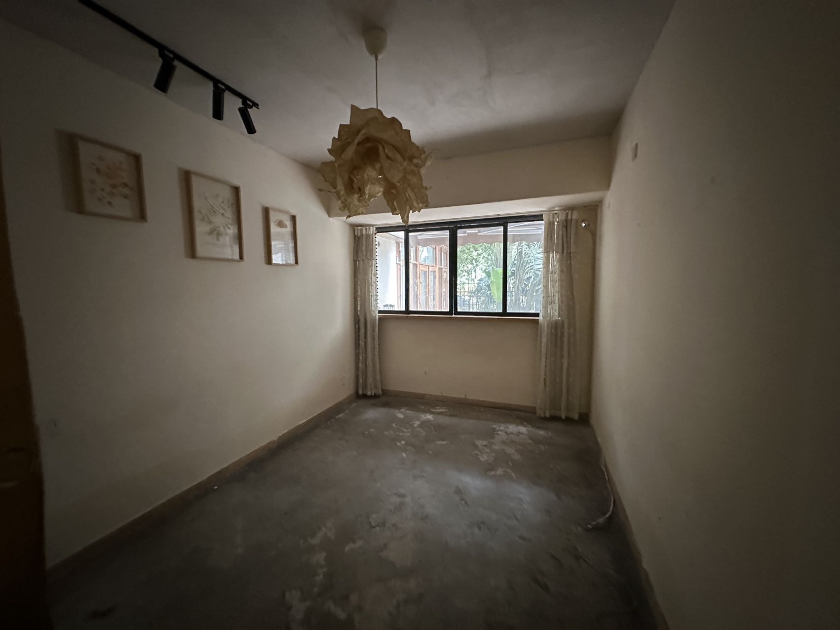 绵阳富临桃花岛，3室2厅2卫，131.00㎡，简装，租金3000元/月 绵阳租房