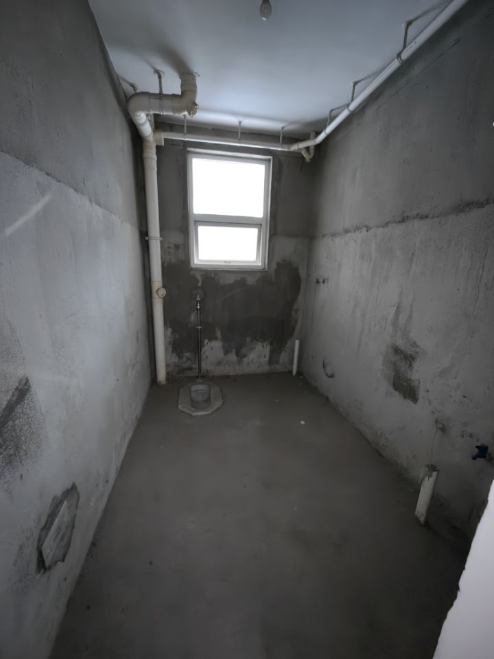 绵阳小岛花园二期，3室2厅2卫，152.00㎡，毛坯，售价107.00万 绵阳二手房