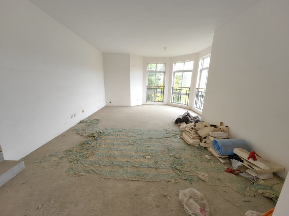 绵阳小岛花园二期，3室2厅2卫，152.00㎡，毛坯，售价107.00万 绵阳二手房