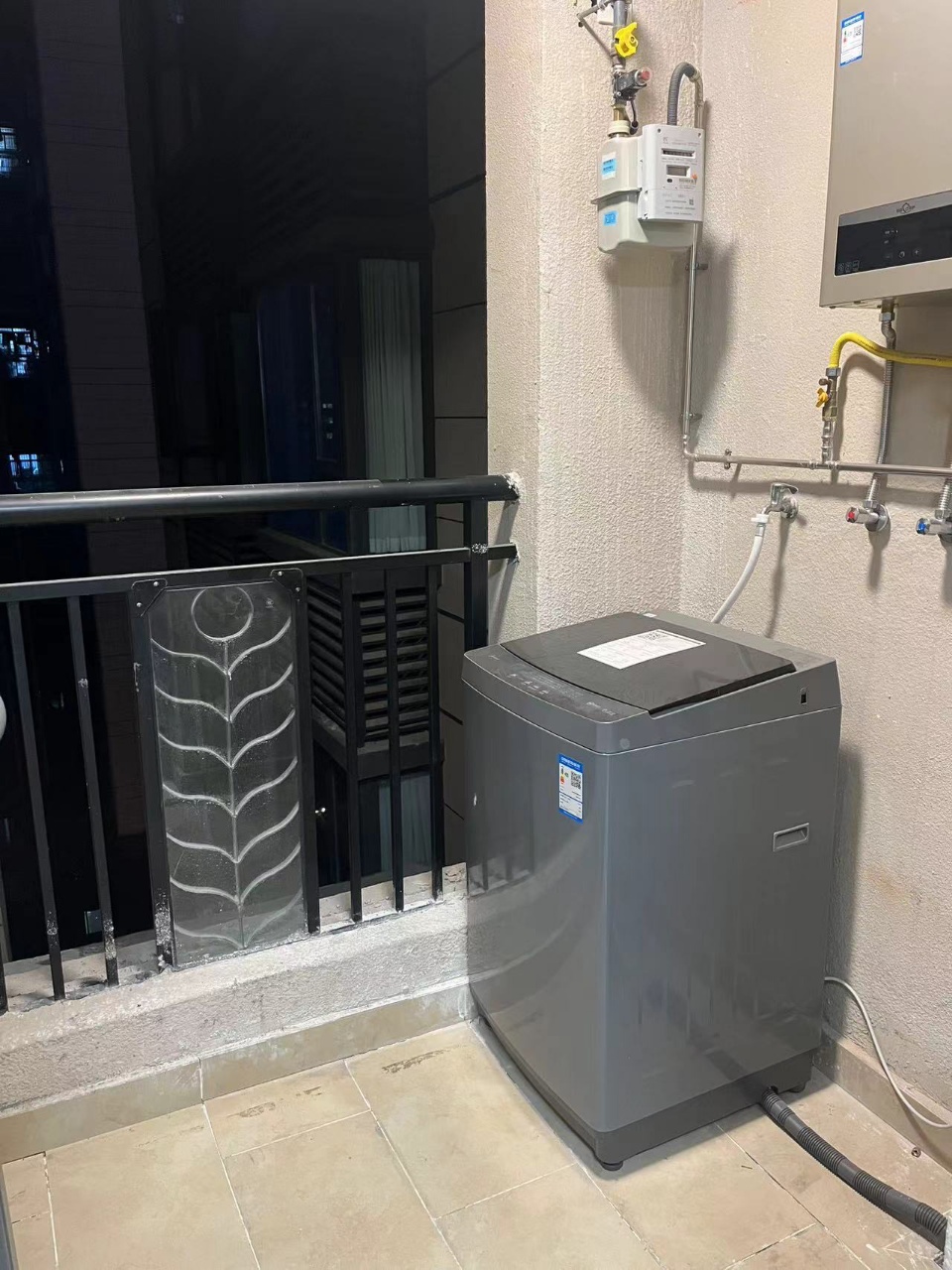 绵阳恒大翡翠龙庭，3室2厅2卫，106㎡，租金2400元/月 绵阳租房