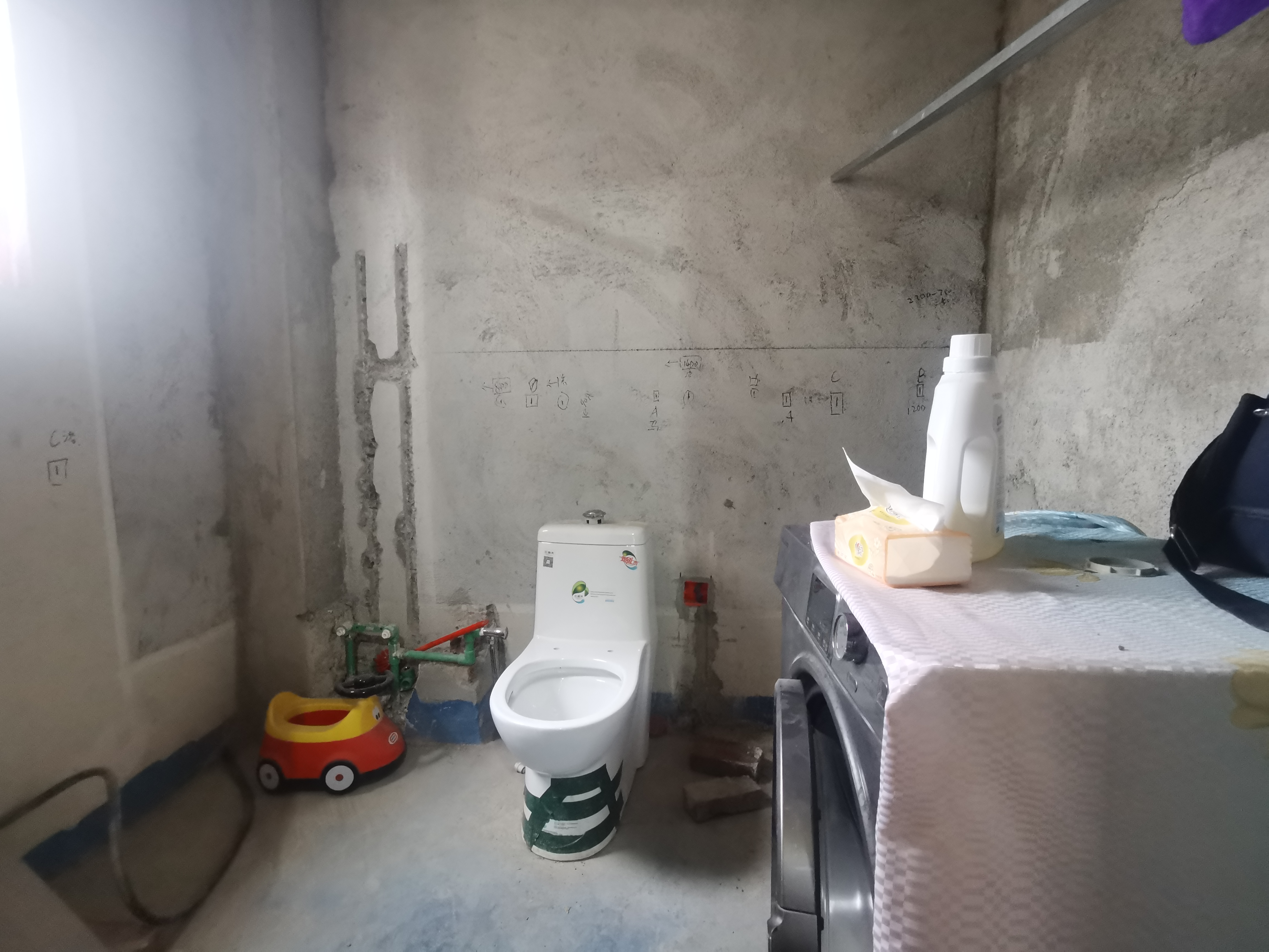 绵阳东原观天下二期，4室2厅2卫，124.00㎡，毛坯，售价130.00万 绵阳二手房