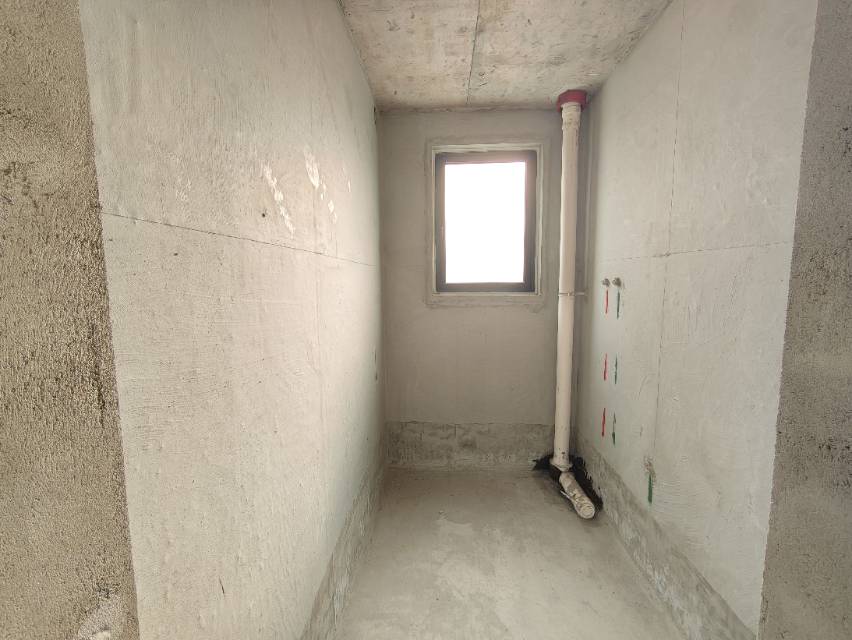 绵阳三汇玫瑰花城，3室2厅2卫，90.65㎡，毛坯，售价90万 绵阳二手房