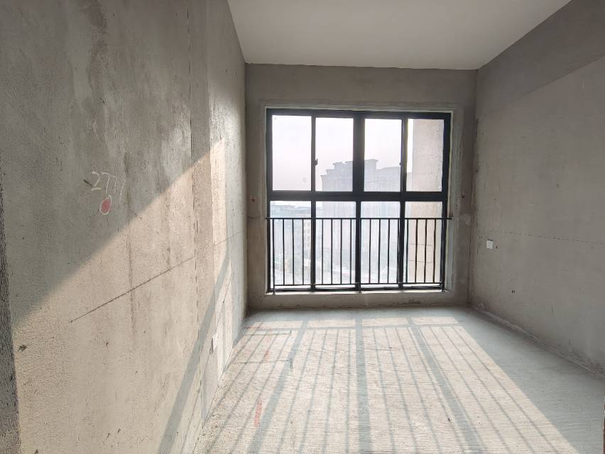 绵阳三汇玫瑰花城，3室2厅2卫，90.65㎡，毛坯，售价90万 绵阳二手房