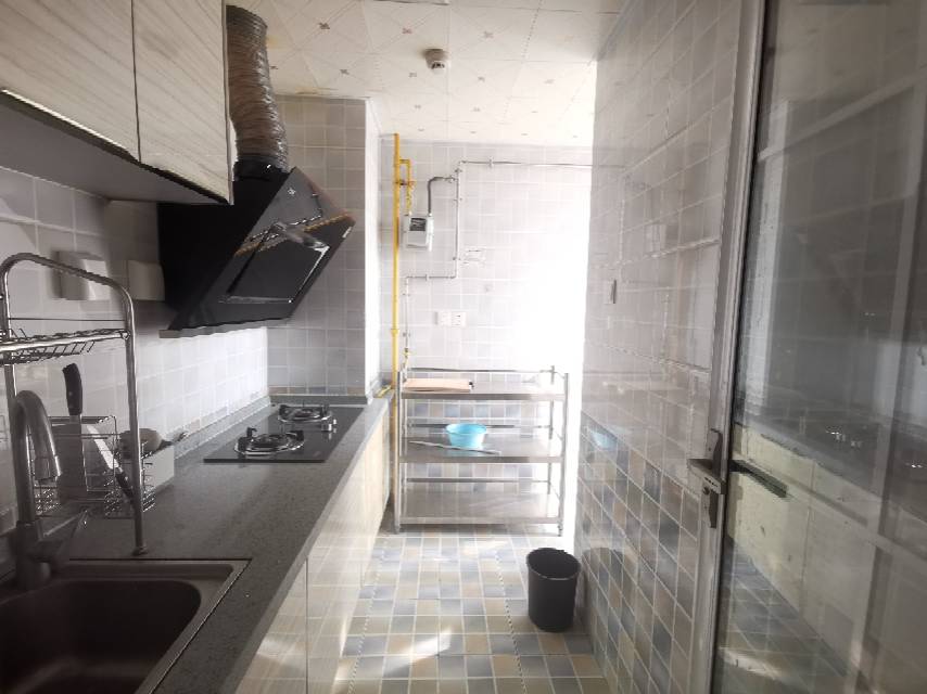 绵阳经开区 万达华府3房1800元/月 绵阳租房