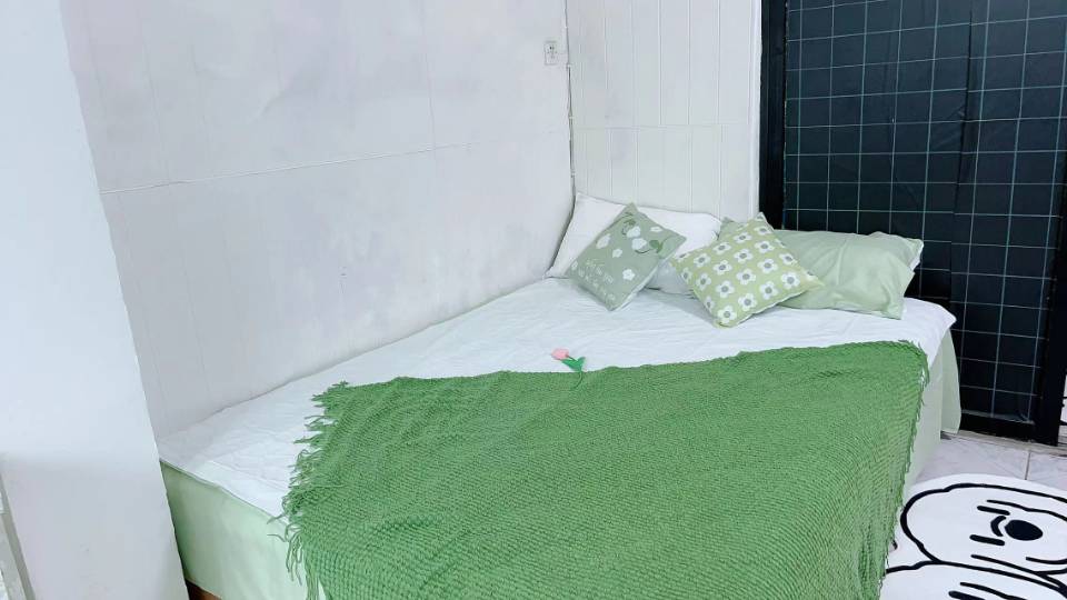 绵阳五交化家属区，1室1厅1卫，42㎡，租金1300元/月 绵阳租房