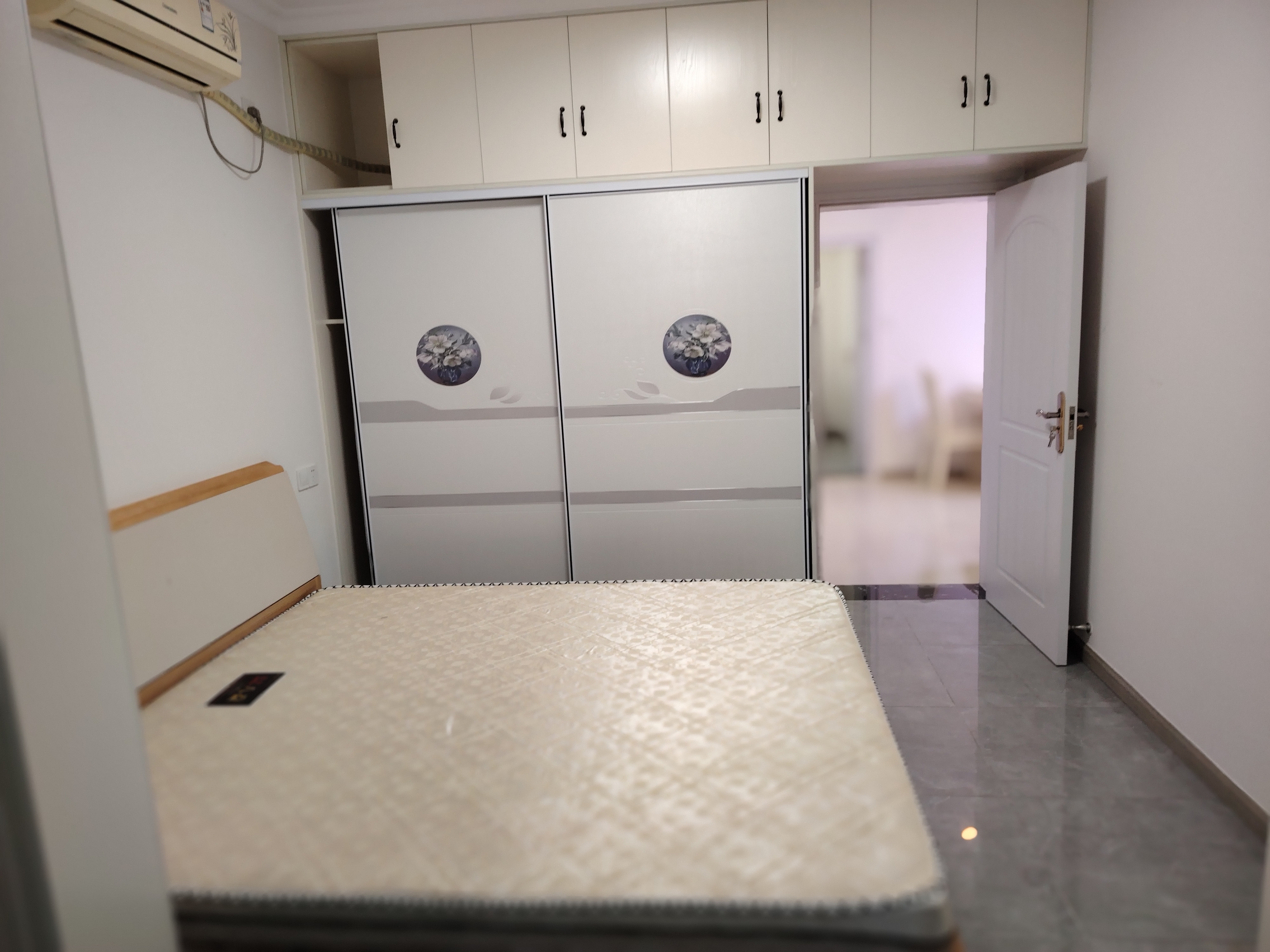 绵阳塘汛片区 万达华府三房1800元/月 绵阳租房