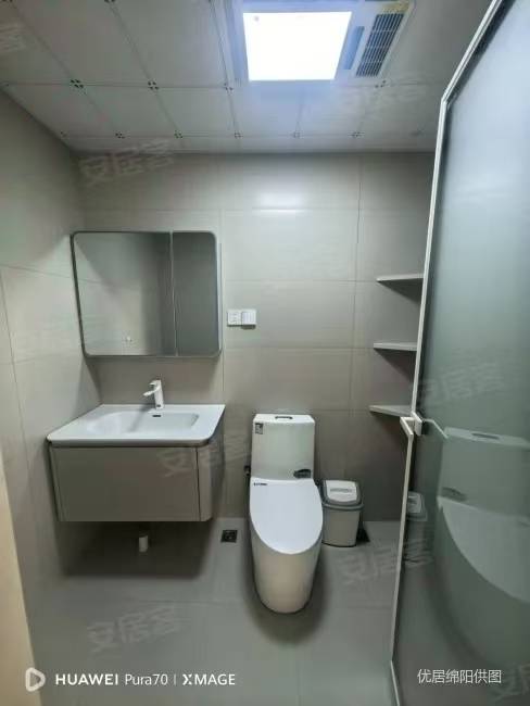 绵阳康雅苑，3室2厅2卫，118.00㎡，精装，售价88.00万 绵阳二手房