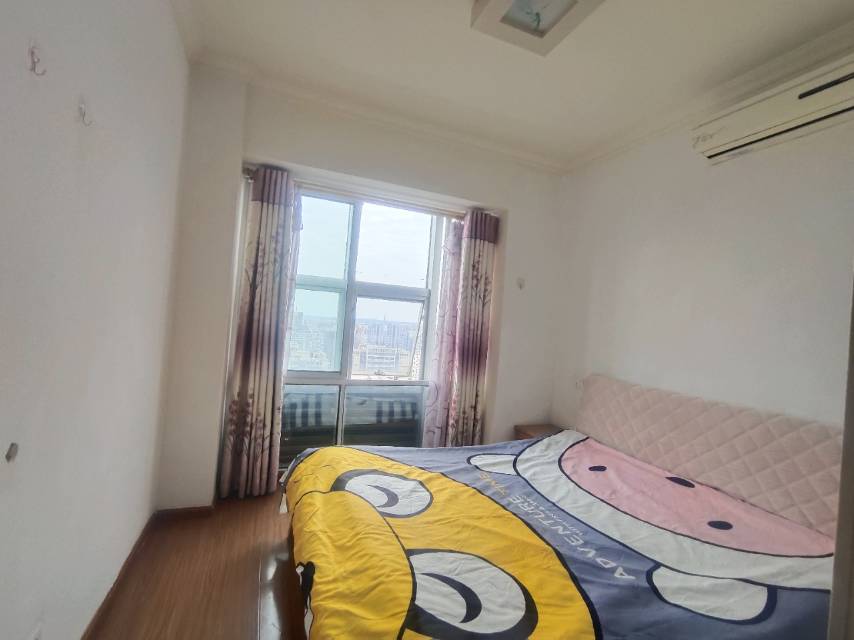 绵阳富临东方广场，2室2厅1卫，87㎡，精装，租金1800元/月 绵阳租房