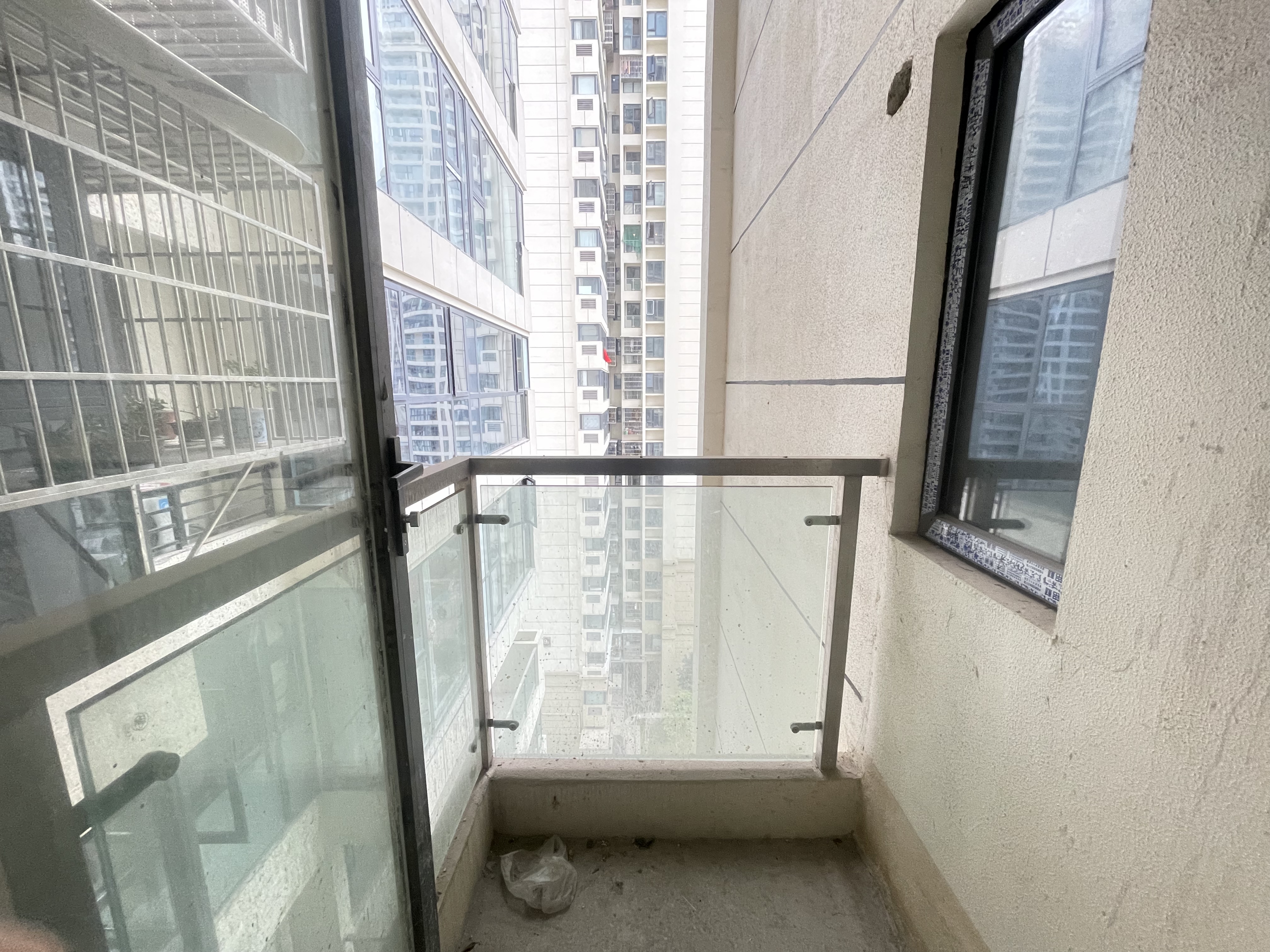 绵阳超高性价比 中庭美景 中层看江 实景 绵阳二手房