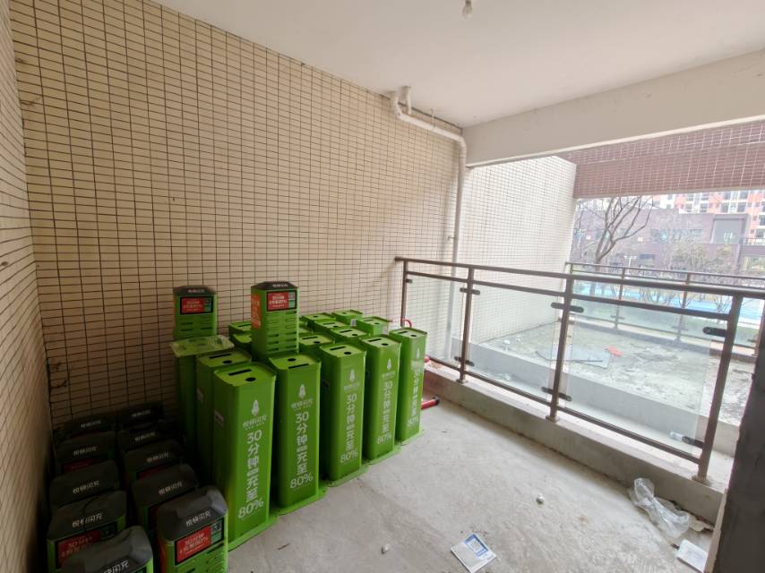 绵阳长虹橡树郡，4室2厅2卫，140㎡，售价99万 绵阳二手房