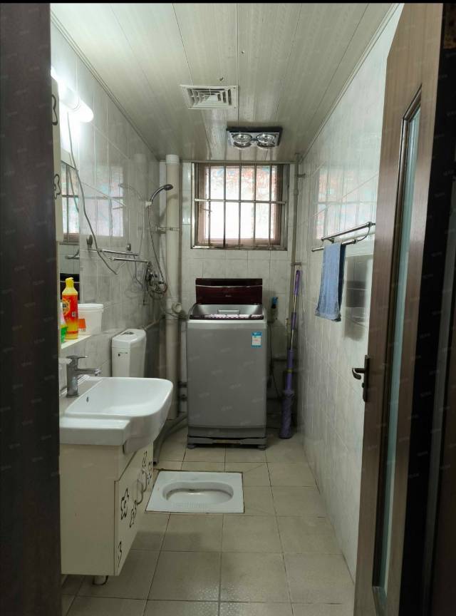 绵阳雅馨花园，3室2厅2卫，111㎡，售价66.8万 绵阳二手房