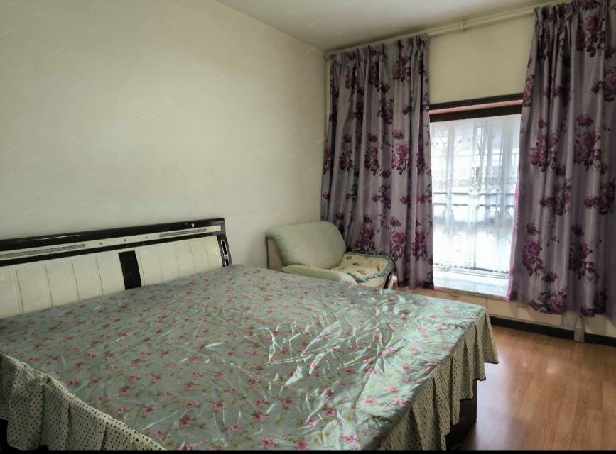 绵阳雅馨花园，3室2厅2卫，111㎡，售价66.8万 绵阳二手房