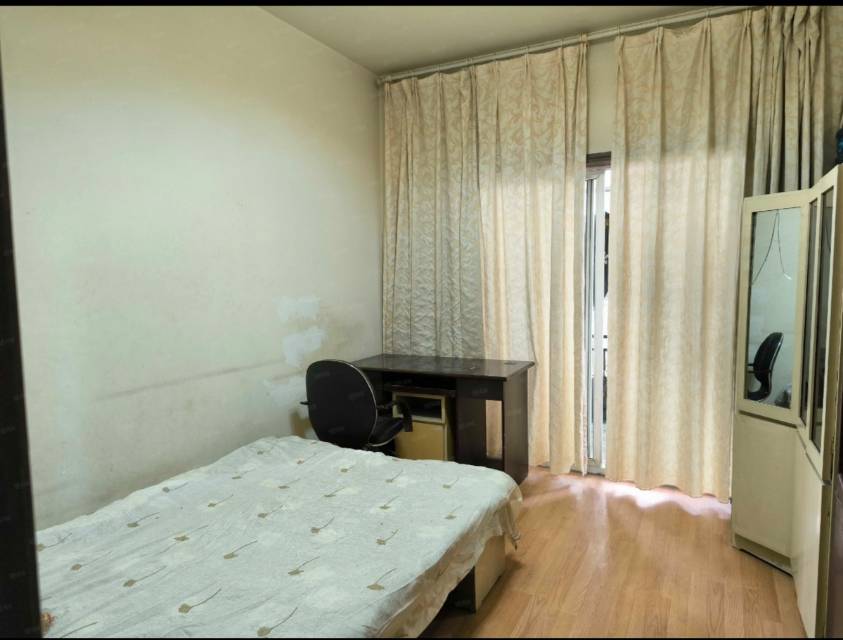 绵阳雅馨花园，3室2厅2卫，111㎡，售价66.8万 绵阳二手房