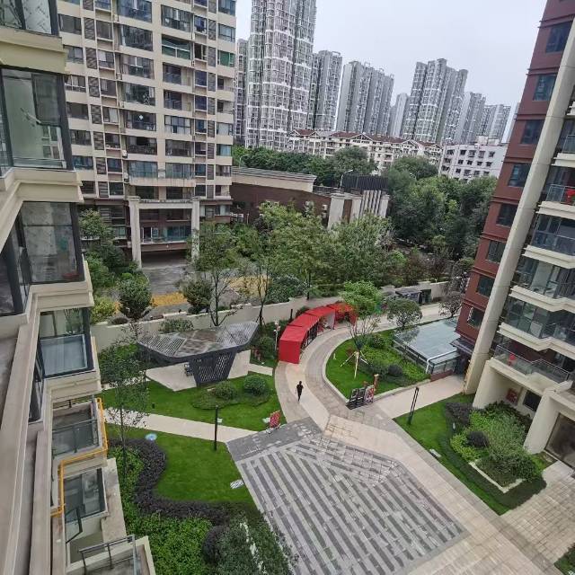 绵阳融达57号公馆，2室2厅1卫，70㎡，租金1600元/月 绵阳租房