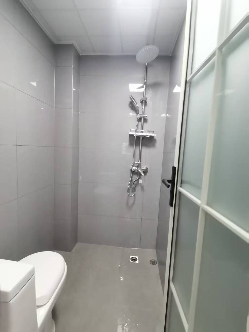 绵阳冠城一品，1室1厅1卫，42㎡，租金1600元/月 绵阳租房