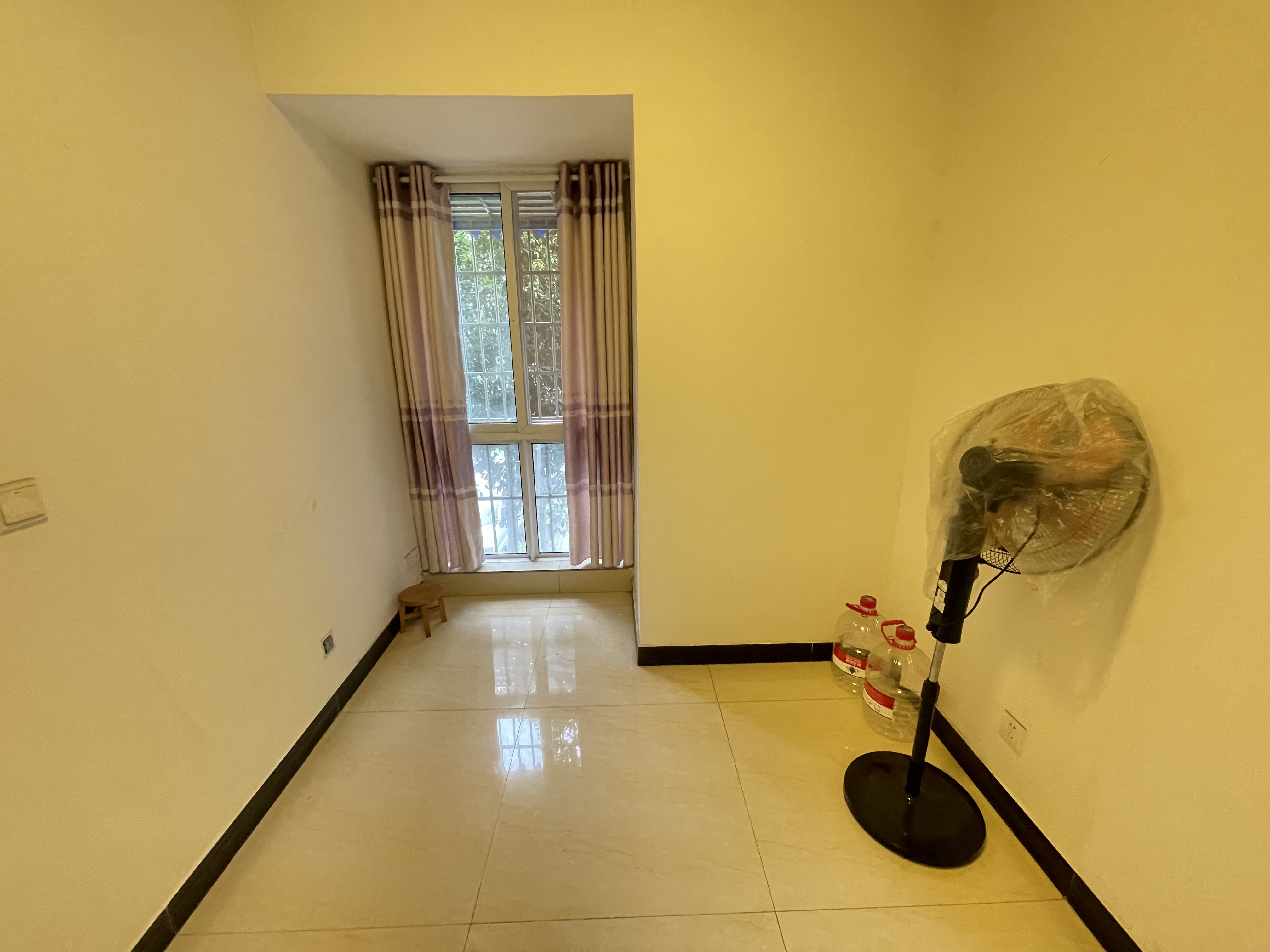 绵阳城南壹号A区，3室2厅2卫，110㎡，租金1500元/月 绵阳租房
