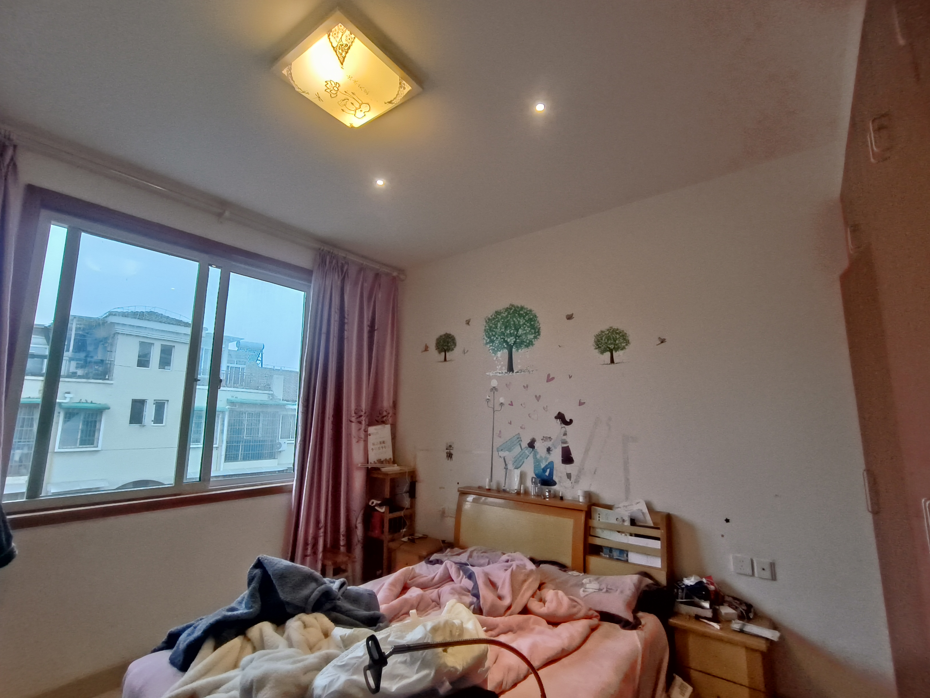 绵阳东辰阳光清华C区，3室2厅2卫，101.47㎡，普装，售价66万 绵阳二手房