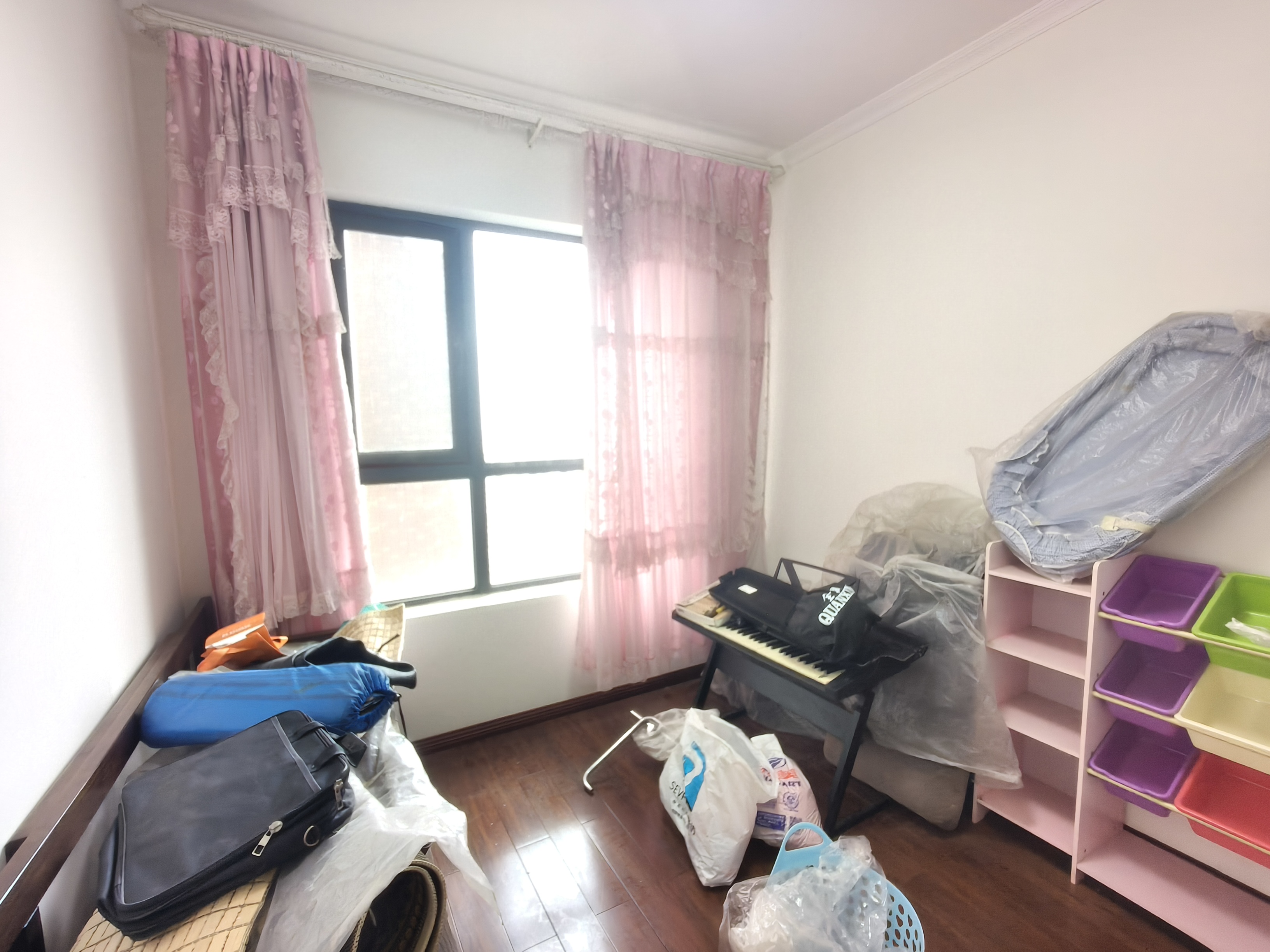 绵阳电梯入户.朝南.精装大三房双卫.带连接板.直接入住. 绵阳二手房