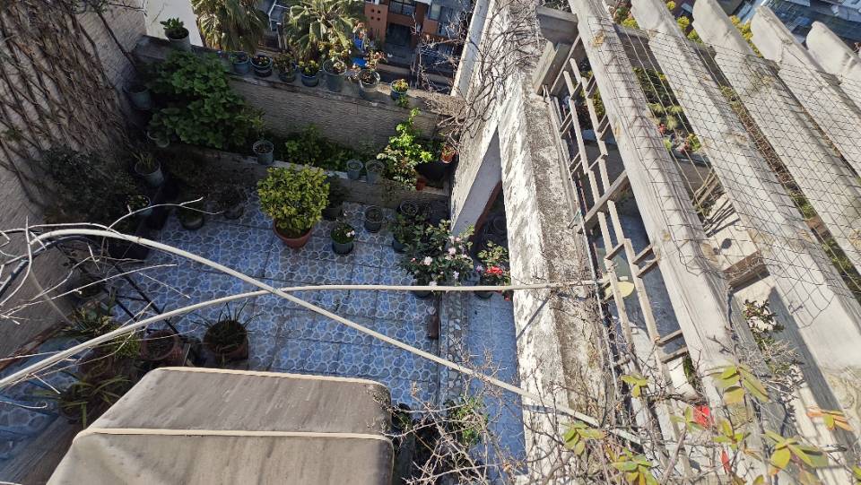 绵阳东辰对面.电梯洋房.顶跃带露台花园.精装套四.共三层.直接入住. 绵阳二手房