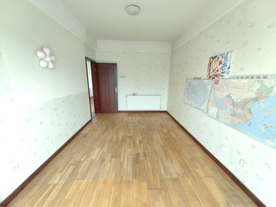 绵阳小岛花园二期，3室2厅2卫，144.89㎡，简装，售价115万 绵阳二手房