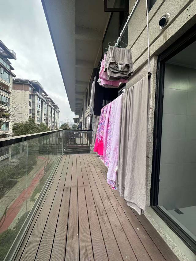 绵阳安州区 宏辰观澜府 精装四室 带车位 看房预约 绵阳二手房