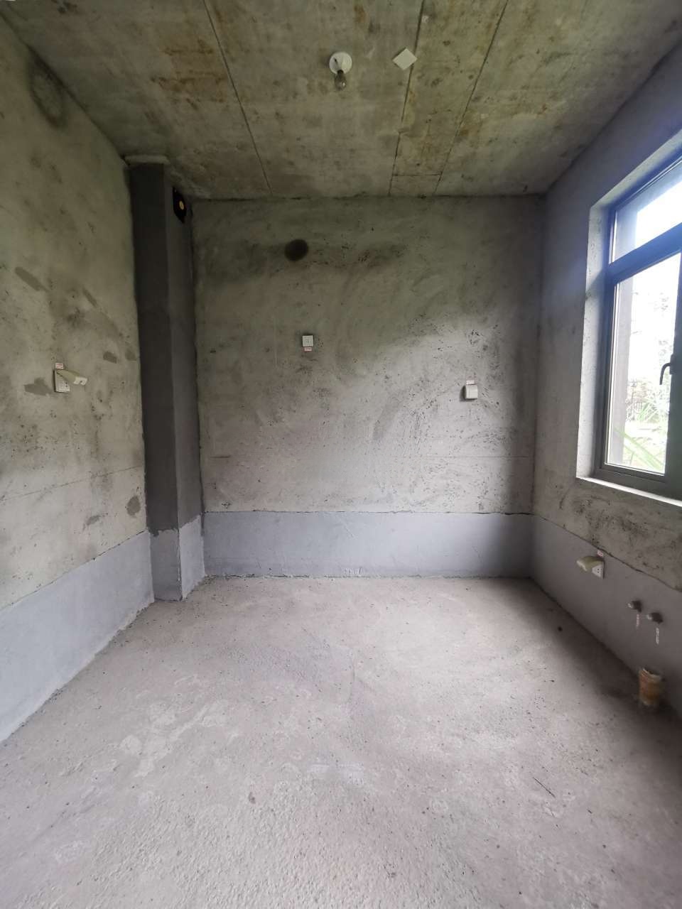 绵阳绵州水郡.联排花园别野.房东血亏急售.带双花园.送2个车位. 绵阳二手房