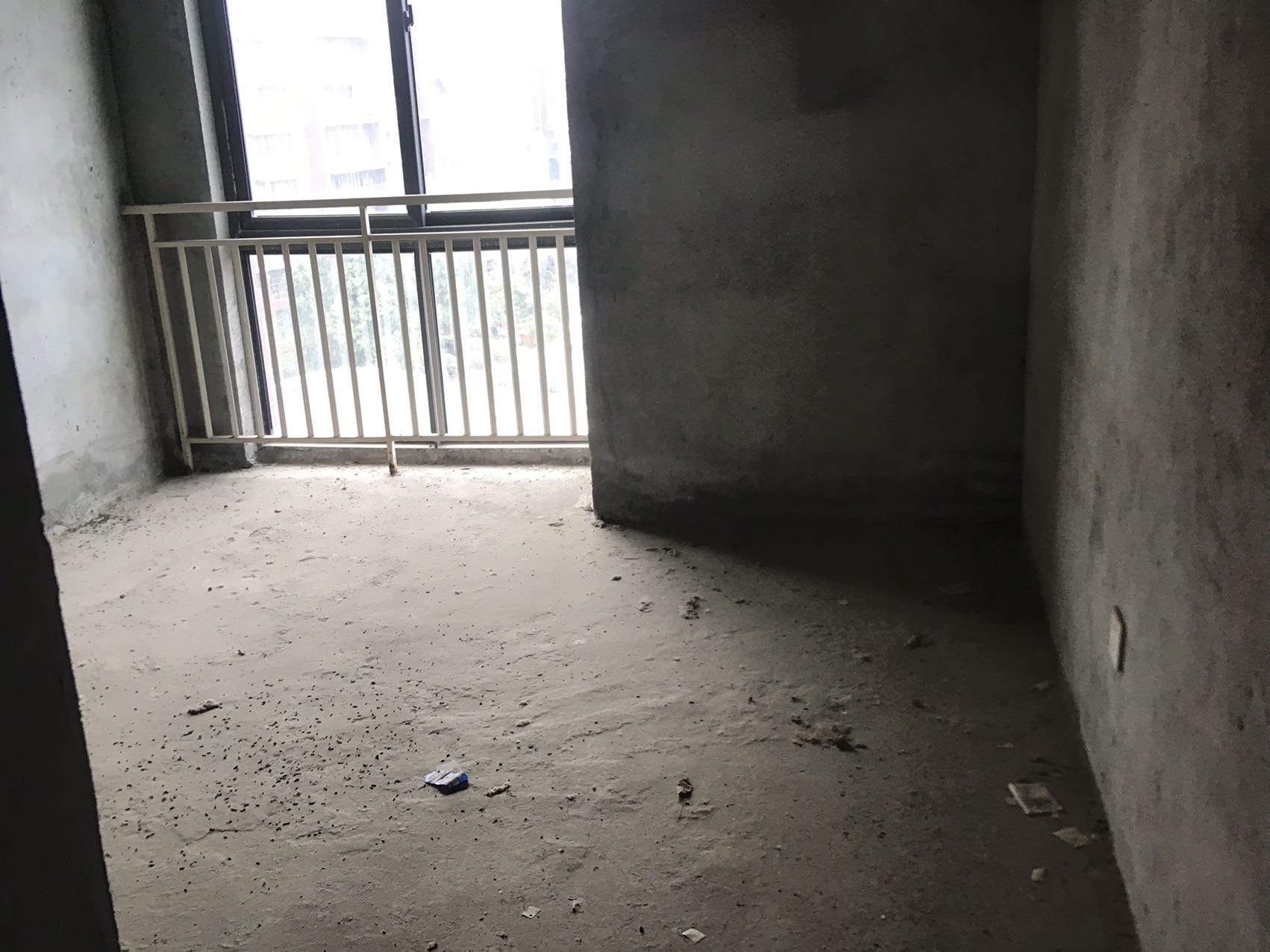 绵阳宏丰时代明典，3室1厅2卫，106㎡，毛坯，售价50万 绵阳二手房