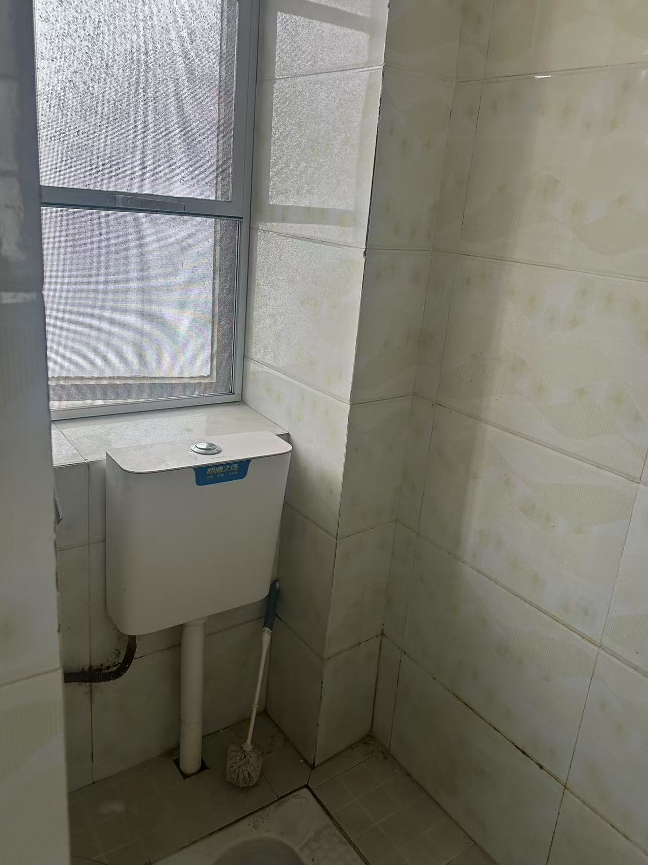 绵阳工商银行家属院，2室2厅1卫，64㎡，租金1400.00元/月 绵阳租房