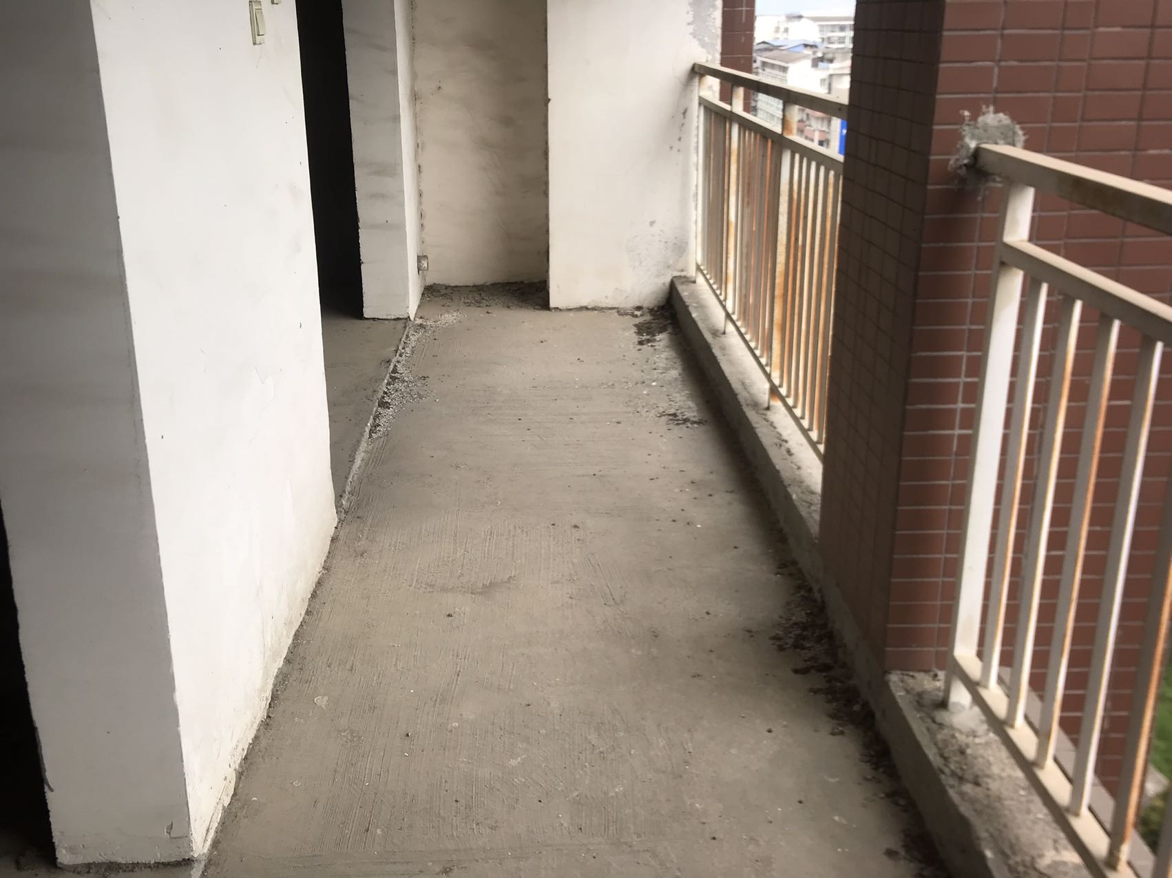 绵阳宏丰时代明典，3室1厅2卫，106㎡，毛坯，售价50万 绵阳二手房