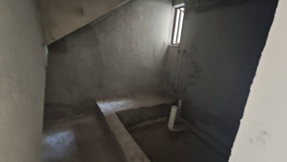 绵阳聚贤山庄，4室2厅2卫，125㎡，毛坯，售价115万 绵阳二手房
