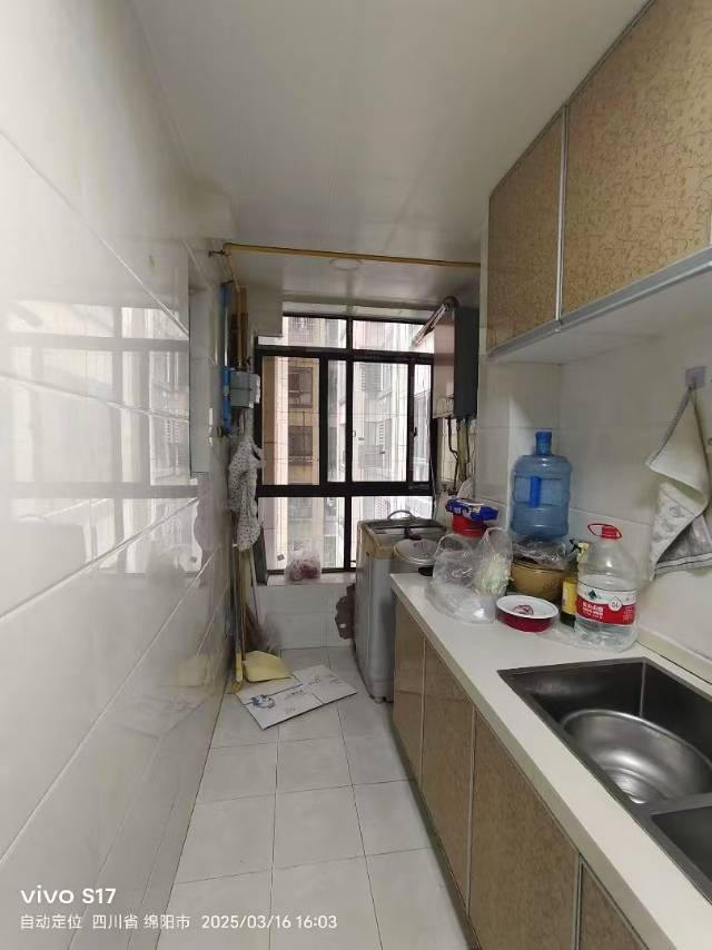 绵阳东原长岛，3室2厅1卫，86.00㎡，租金1800.00元/月 绵阳租房