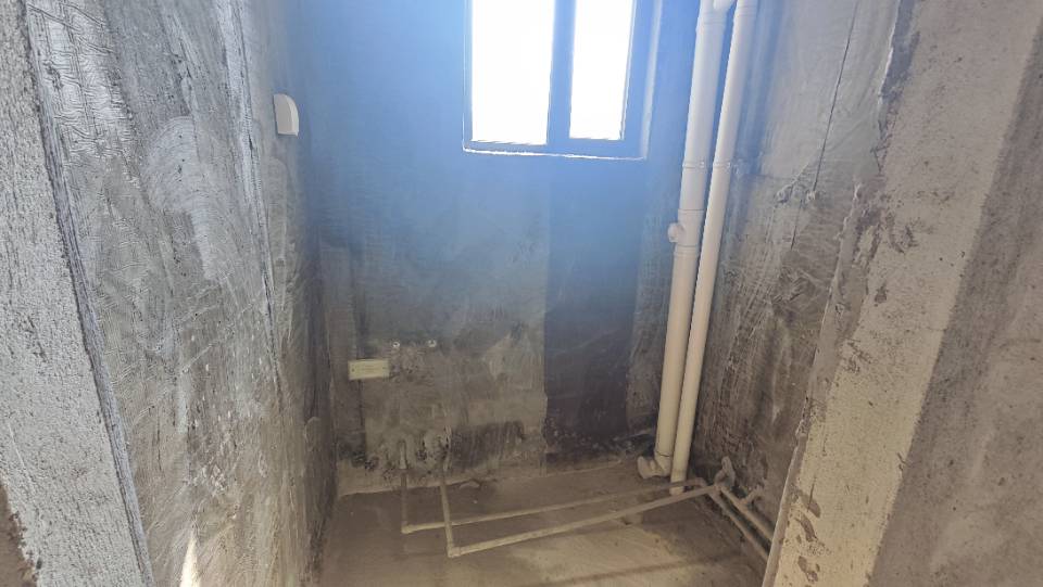 绵阳状元府邸，4室2厅2卫，129.20㎡，毛坯，售价140.00万 绵阳二手房