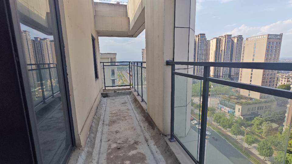 绵阳状元府邸，4室2厅2卫，140㎡，售价130万 绵阳二手房